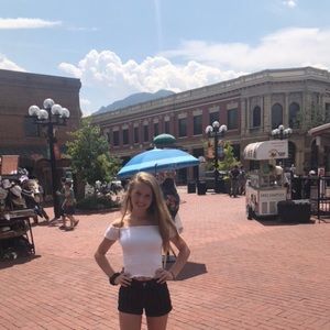 Meet your Posher, Emma